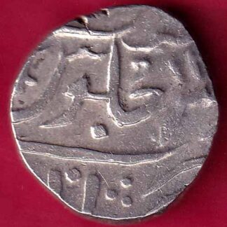 BARODA STATE EARLY ISSUE ONE RUPEE SILVER COIN– FB3045