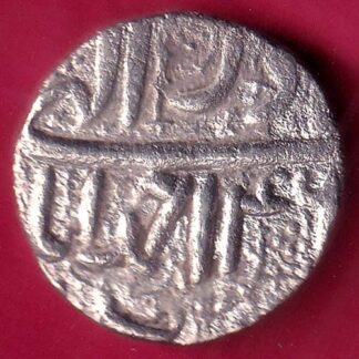 MUGHALS AKBAR AHMEDABAD MINT ONE RUPEE SILVER COIN –F520