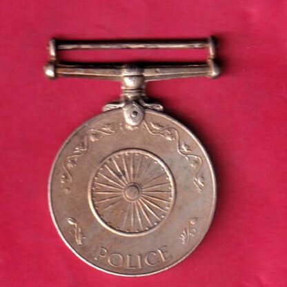 MEDAL : independance medal: 26th january 1950 police– FC3843