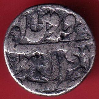 "RARE VERIETY" mughals akbar lahore mint "FARWARDIN MONTH" one rupee beautiful silver coin :- FC7251