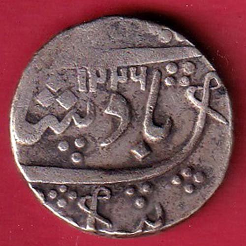 BARODA STATE AH 1226/RY 6 AANAND RAO one RUPEE SILVER COIN–FC8253 - Image 2